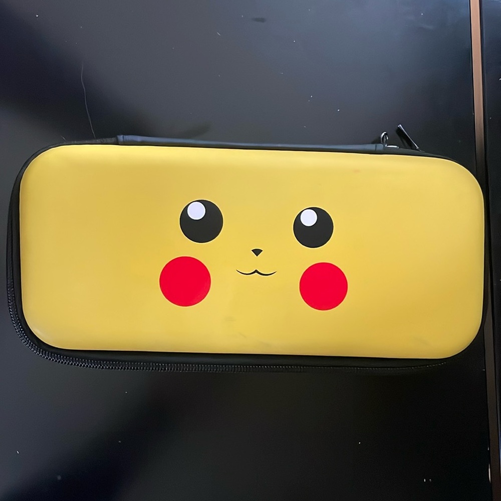 Pikachu Nintendo Switch Case